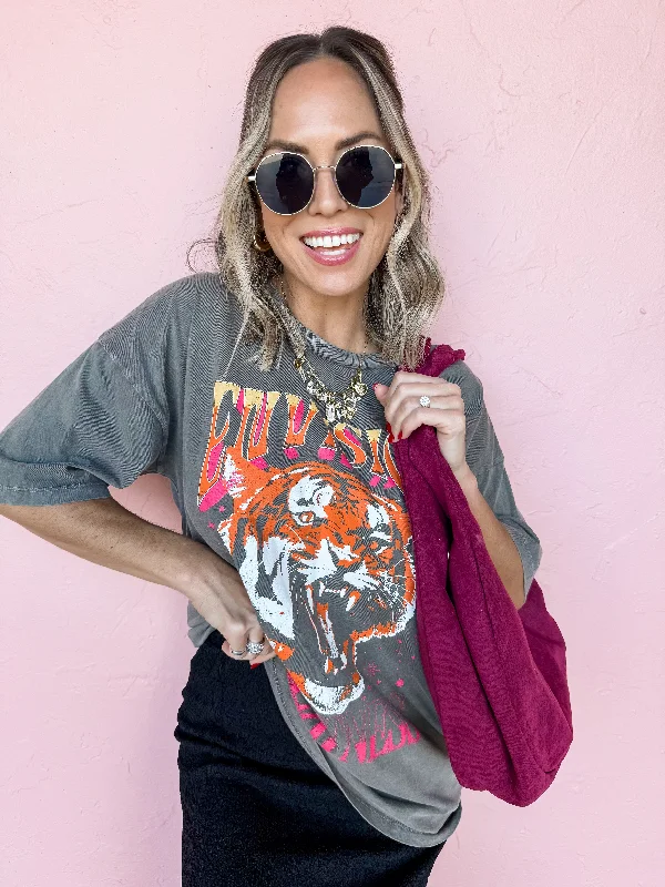 Zippered T-ShirtsEnvision Greatness Tiger Graphic Tee