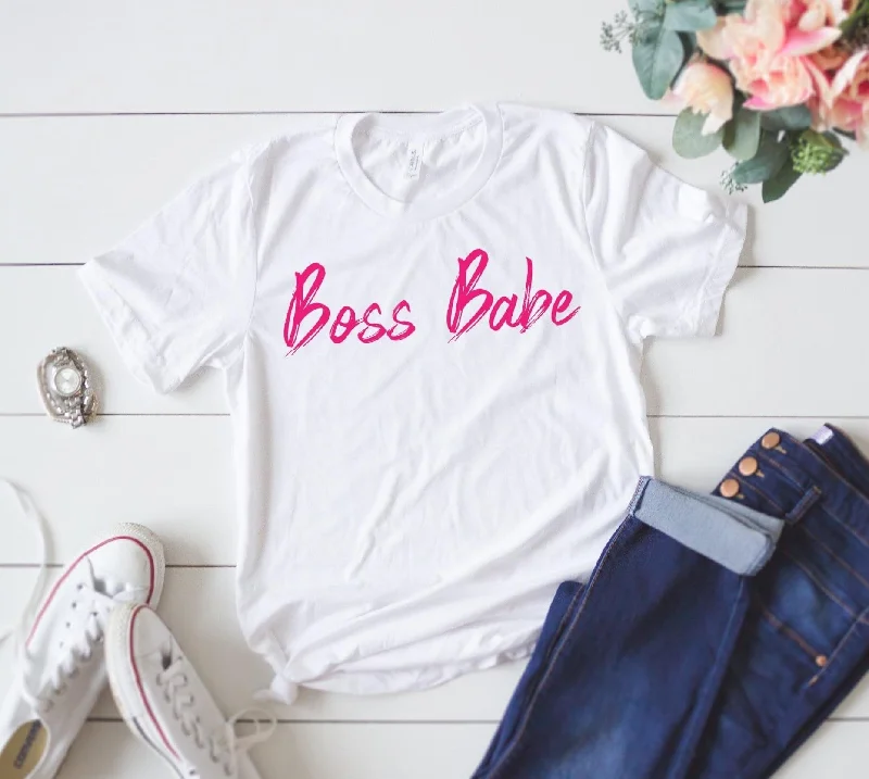 Hunting T-Shirts“Boss Babe” graphic tee