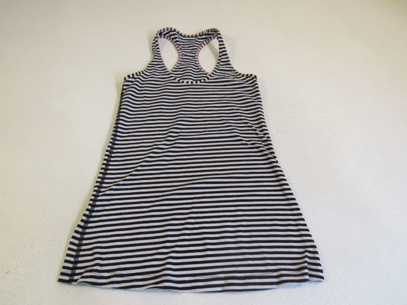 Lululemon Athletic Tank Top Black & White Striped Racerback Size 6-8 Luon Female -- UsedPerformance singlet