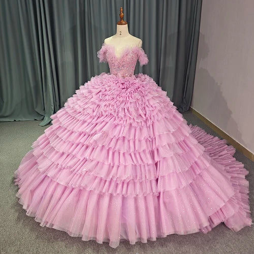 VNeckTopPlusSweetheart V-Neck Lace Quinceañera Ball Gown